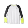BROOKS Men’s Run Visible Long-Sleeve (134 - White/Asphalt/Nightlife)