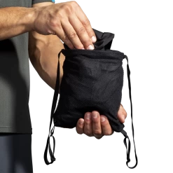 BROOKS Men’s Fusion Hybrid Jacket (001 - Black) -Brooks Store 211299 001 d4 fusion hybrid jacket mens running jacket