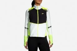 Women's Brooks Carbonite Vest Run Visible Collection - 221498-030 -Brooks Store 221498 030 MF Carbonite Vest 1