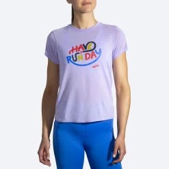 BROOKS Women's Distance Graphic Short Sleeve (597 - Heather Violet Dash/Run Day)
