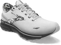 BROOKS Women's Ghost 15 (149 -White/Ebony/Oyster) -Brooks Store 51D244F7 C77B 422E B492 510664F50CE9