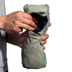 BROOKS Men's Canopy Jacket (465 - Navy/Spring Break/Pebble) -Brooks Store DC8DD5D5 F8D5 49AF AEFC 8781D2C263D0