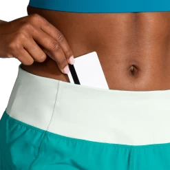 BROOKS Women's Chaser 5" Short (347 - Nile Green/Cool Mint) -Brooks Store FCB50867 BF4F 475F 819D D2FEB4EF32C1